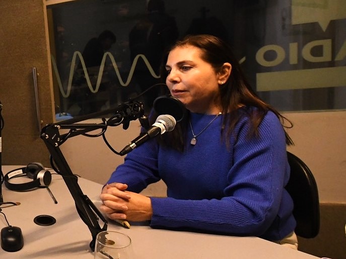 Gabriela Lena estuvo en los estudios de Radio Diputados.